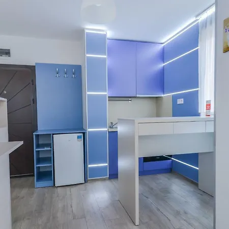 Aparthotel Victory 3*